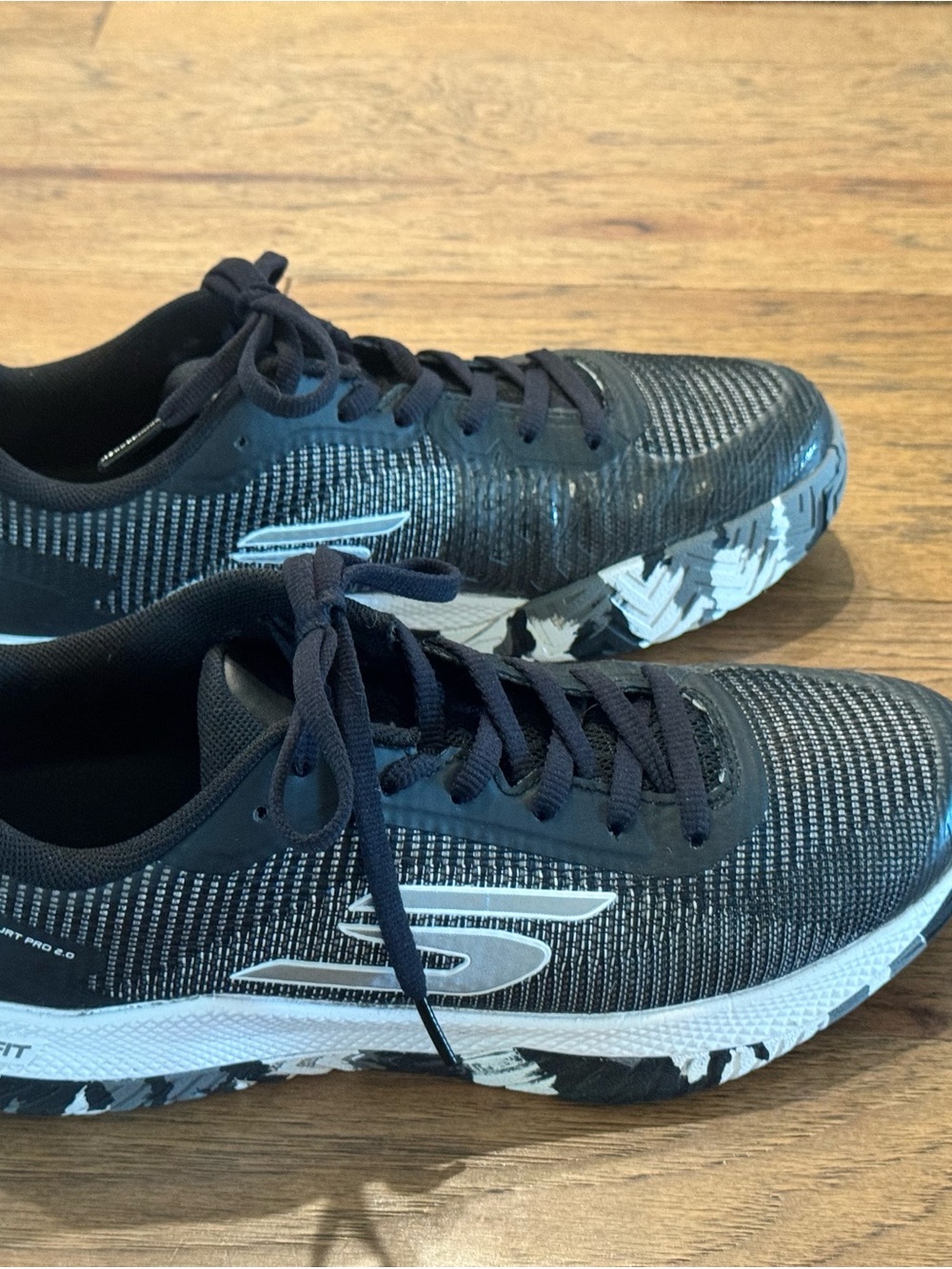 Skechers women’s pickleball viper court 2.0 shoes EUC size 9